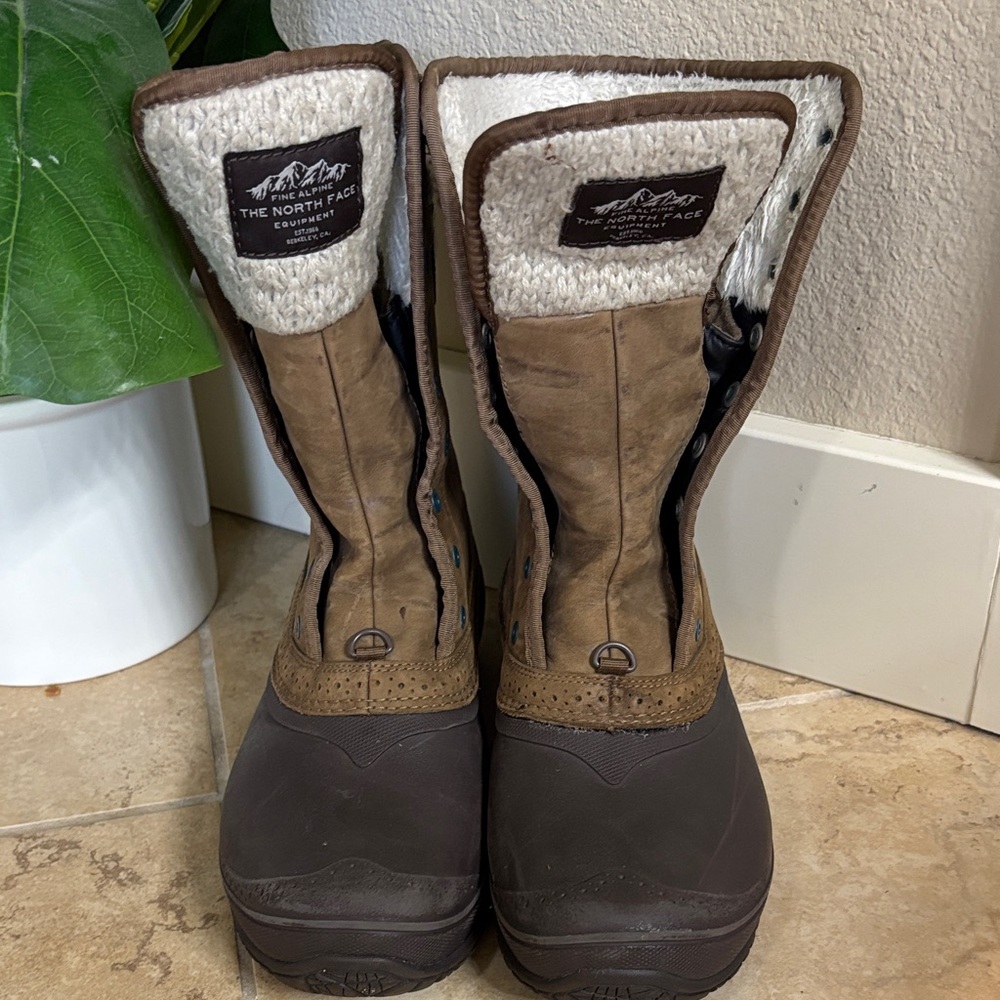 The North Face Women's Brown and Tan Winter Boots